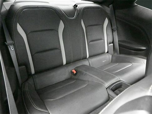 Used 2019 Chevrolet Camaro SS image 19