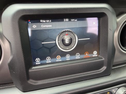 Used 2023 Jeep Wrangler Sport image 43