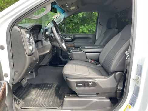 Used 2022 GMC Sierra 3500 SLE w/ SLE Convenience Package image 11