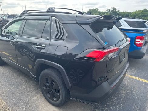 Used 2020 Toyota RAV4 LE w/ All Weather Liner Package AWD/4WD image 21