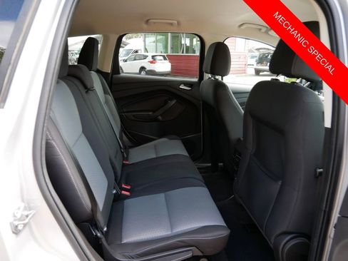 Used 2017 Ford Escape SE AWD/4WD image 9