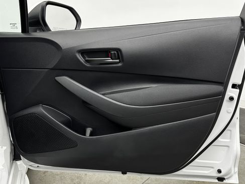 Used 2024 Toyota Corolla LE image 29