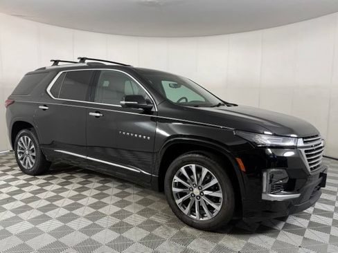 Used 2023 Chevrolet Traverse Premier w/ LPO, Floor Liner Package AWD/4WD image 11