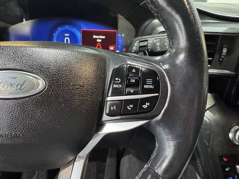 Used 2020 Ford Explorer Platinum w/ Premium Technology Package AWD/4WD image 15