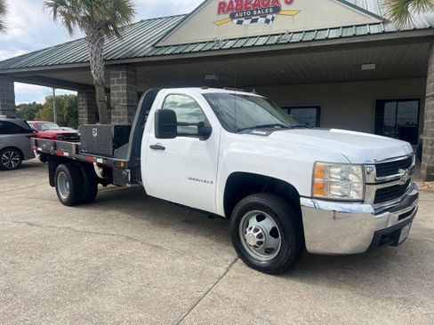 Used 2009 Chevrolet Silverado 3500 W/T image 2