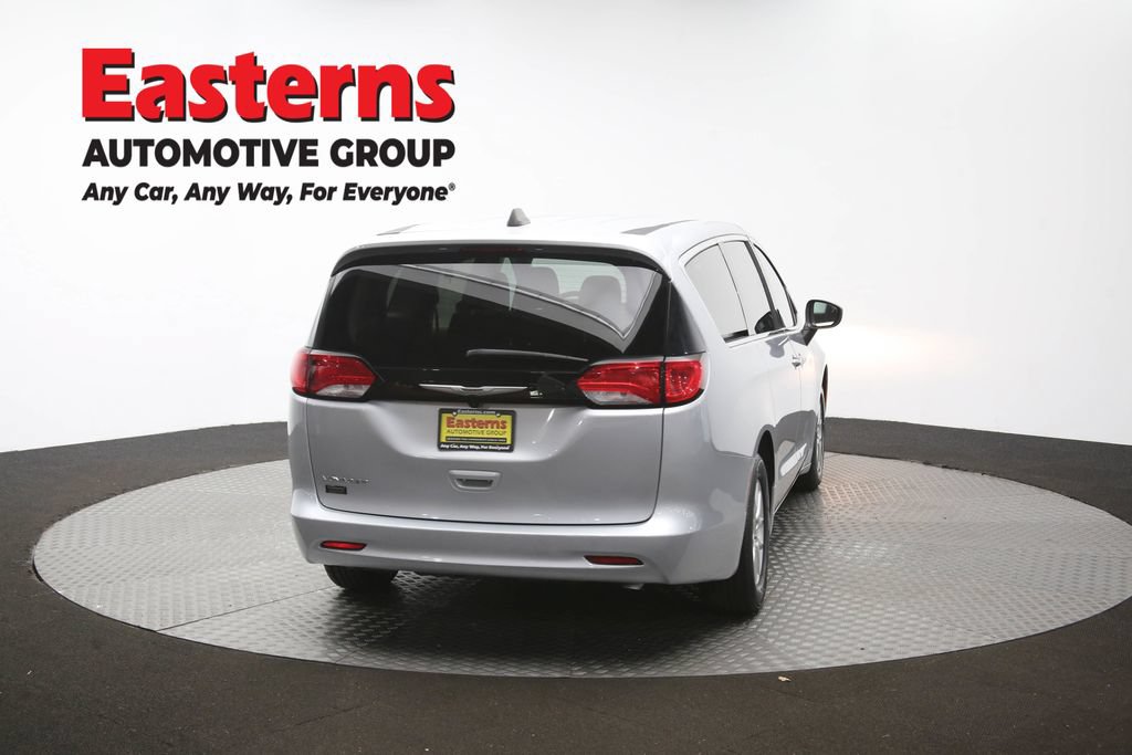 Used 2023 Chrysler Voyager LX FWD image 40