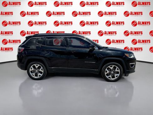Used 2018 Jeep Compass Limited AWD/4WD image 4