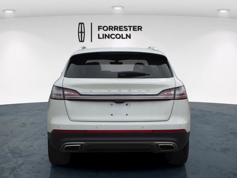 Used 2023 Lincoln Nautilus Reserve image 4