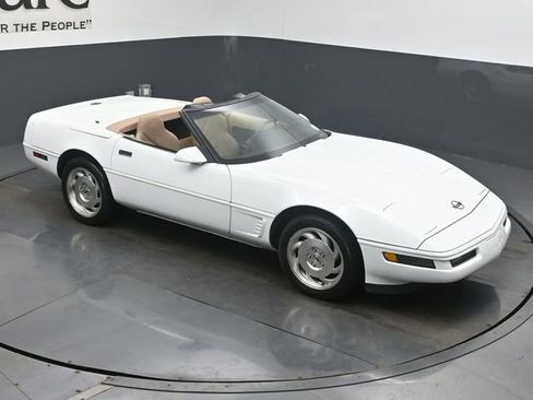 Used 1996 Chevrolet Corvette Convertible image 34