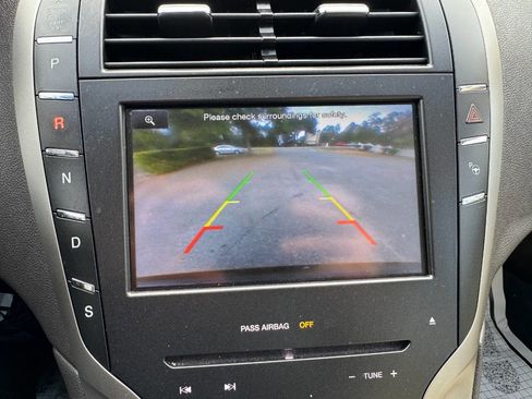 Used 2014 Lincoln MKZ AWD image 20