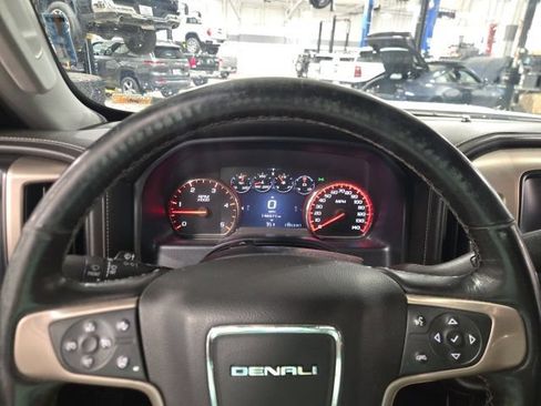 Used 2016 GMC Sierra 2500 Denali w/ Duramax Plus Package AWD/4WD image 18