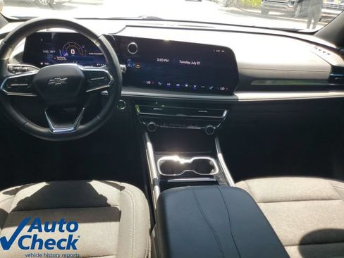 Used 2024 Chevrolet Traverse LT w/ Midnight/Sport Edition FWD image 16