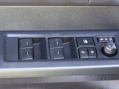 Used 2025 Toyota Tundra Platinum image 21