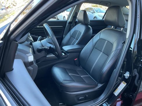 Certified 2025 Nissan Altima 2.5 SR image 14