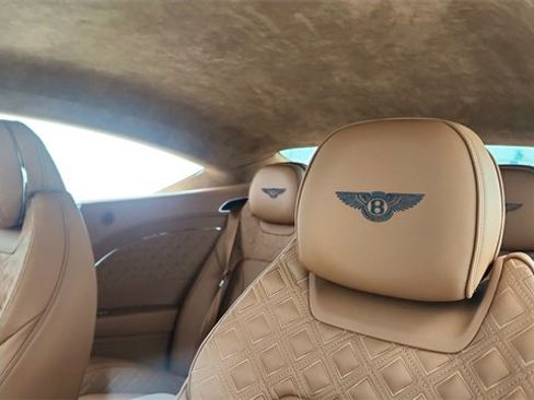 Used 2022 Bentley Continental GT image 28