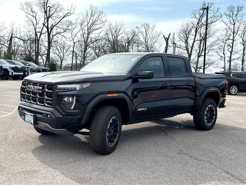 New 2026 GMC Canyon AT4 image 4