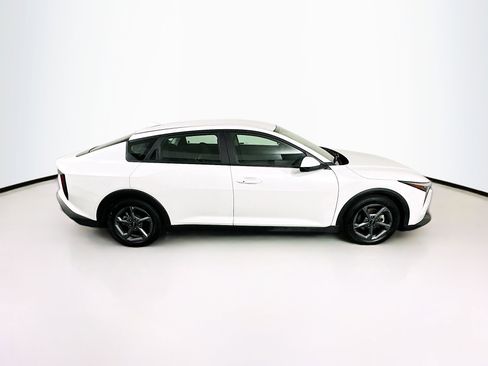 Used 2025 Kia K4 FWD image 10