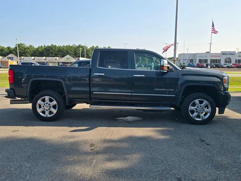 Certified 2017 GMC Sierra 2500 Denali w/ Duramax Plus Package AWD/4WD image 2