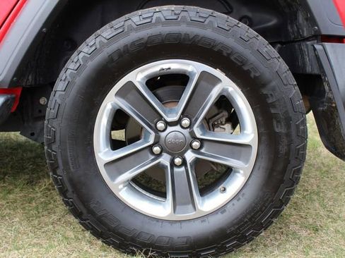 Used 2019 Jeep Wrangler Unlimited Sport S image 29