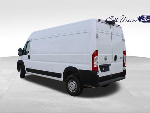 Used 2024 RAM ProMaster 2500 w/ Convenience Group FWD image 7