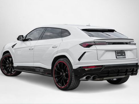 Used 2022 Lamborghini Urus AWD/4WD image 8