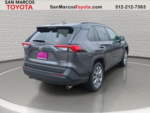 Used 2023 Toyota RAV4 XLE Premium FWD image 5