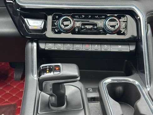 Used 2024 GMC Sierra 1500 Denali w/ Denali Reserve Package image 16