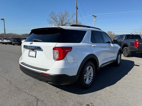 Used 2020 Ford Explorer XLT image 6