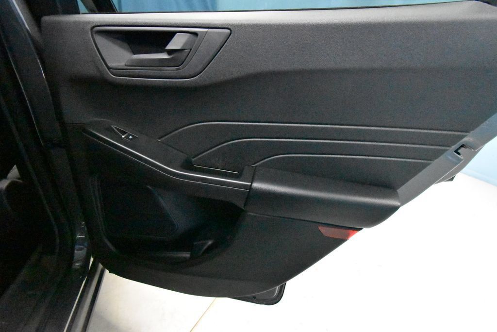 Used 2024 Ford Escape Active AWD/4WD image 24