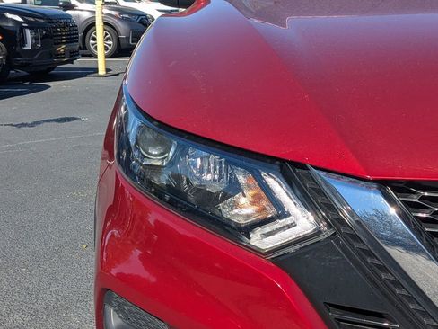 Used 2022 Nissan Rogue Sport SV image 10