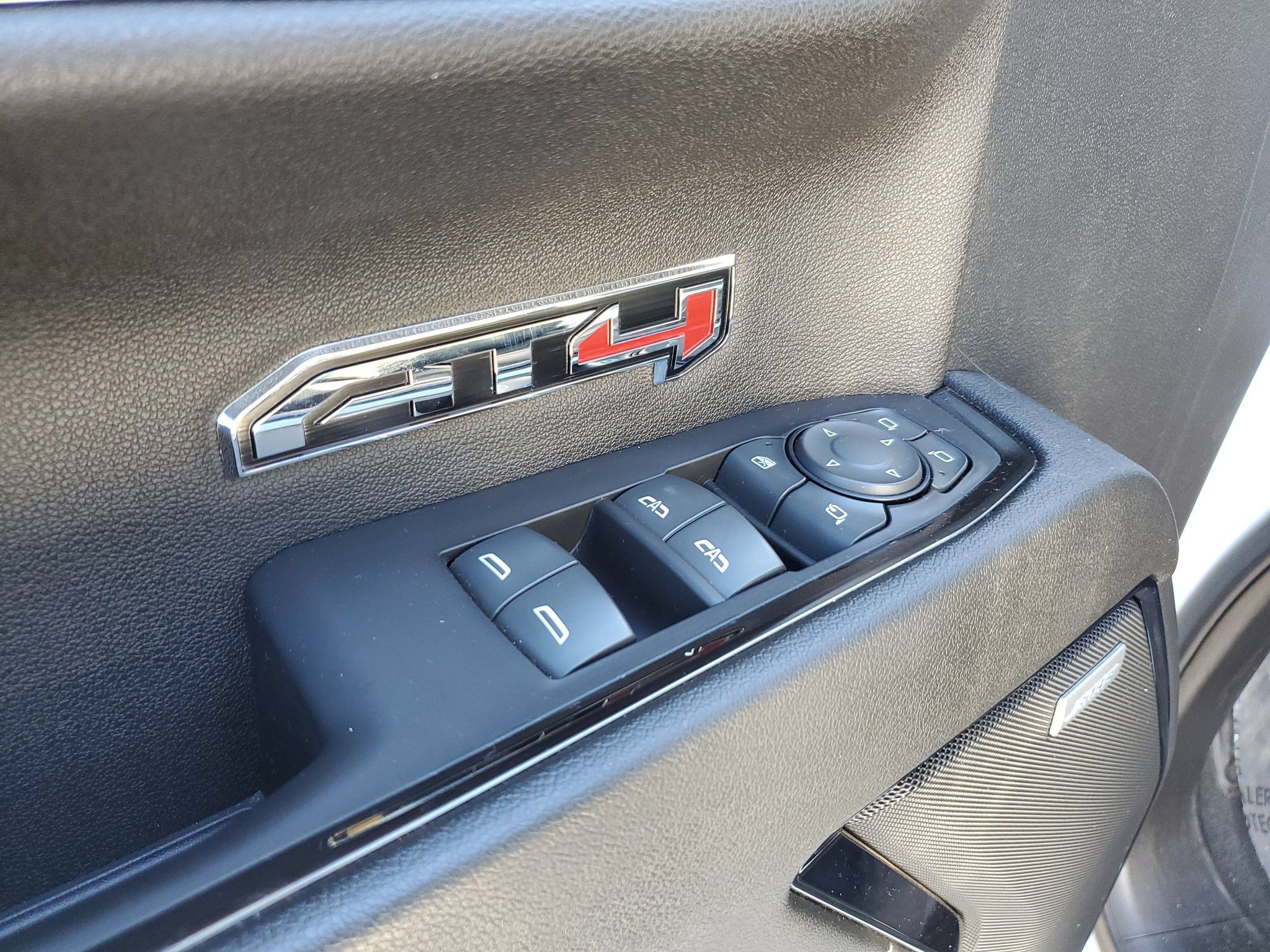 Used 2023 GMC Sierra 1500 AT4 w/ AT4 Premium Package AWD/4WD image 15