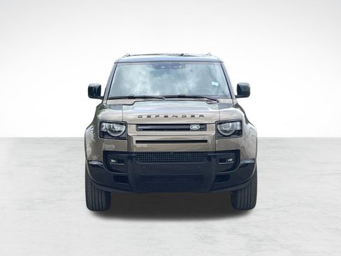 Used 2025 Land Rover Defender 110 X-Dynamic SE image 5