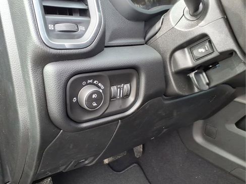 New 2026 RAM 2500 Laramie w/ Night Edition AWD/4WD image 15