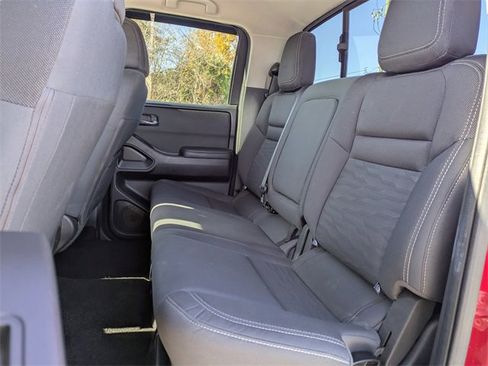 Used 2023 Nissan Frontier SV w/ SV Convenience Package image 15