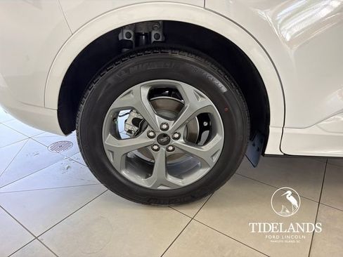 Certified 2023 Ford Escape ST-Line w/ Tech Pack #1 FWD image 35