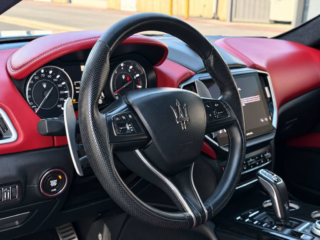 Used 2023 Maserati Ghibli Modena RWD image 11