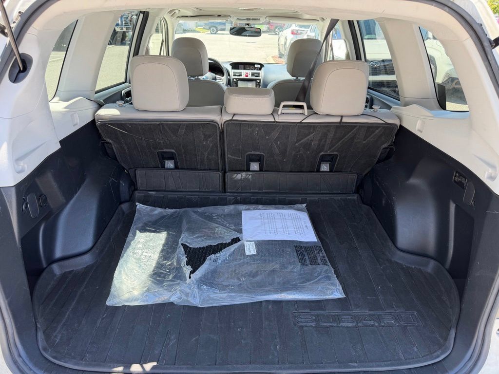 Used 2016 Subaru Forester 2.5i Limited AWD/4WD image 7