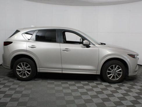 Used 2024 MAZDA CX-5 AWD 2.5 S w/ Select Package image 6