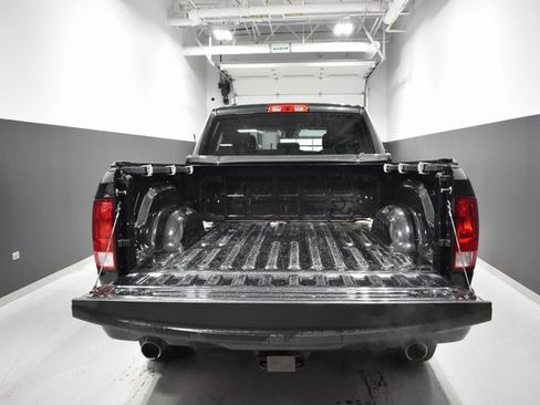 Used 2017 RAM 1500 Express w/ Black Ram 1500 Express Group image 27