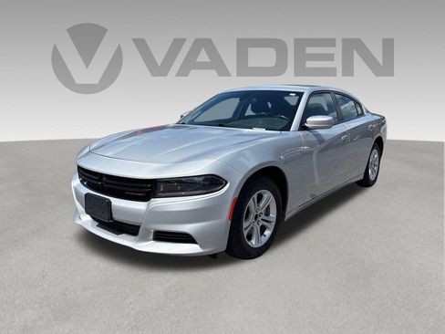Used 2022 Dodge Charger SXT RWD image 1