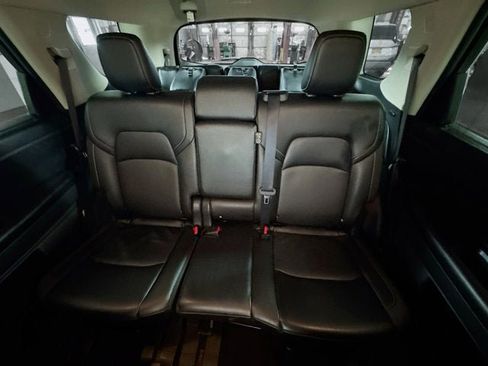 Certified 2023 Nissan Pathfinder SL w/ Black Appearance Package image 22