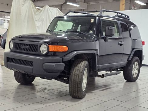 Used 2010 Toyota FJ Cruiser 4WD image 9