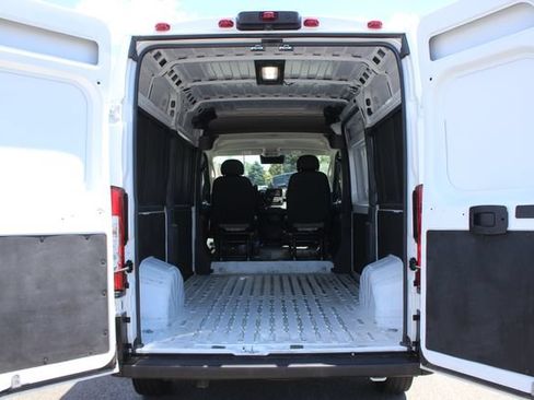 Used 2025 RAM ProMaster 2500 w/ Convenience Group FWD image 22