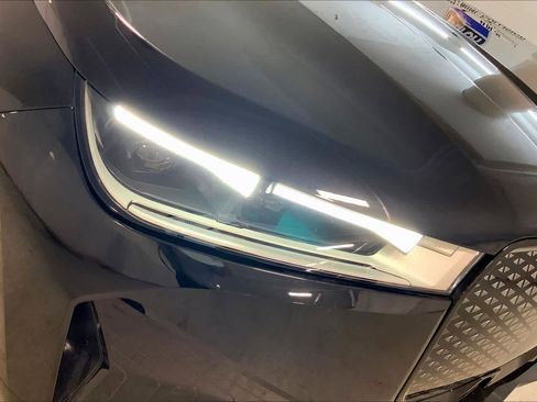 Certified 2024 BMW iX xDrive50 w/ Sport Package AWD/4WD image 27