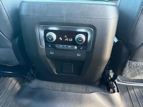 Used 2023 GMC Yukon XL AT4 w/ AT4 Premium Package image 15