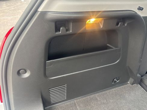 Used 2018 Chevrolet Trax LS image 27