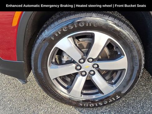 Used 2022 Chevrolet Traverse LT w/ LT Premium Package image 16