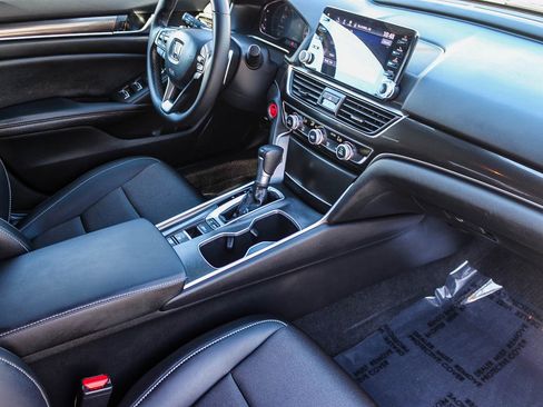 Used 2022 Honda Accord Sport image 17