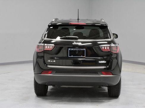 Used 2023 Jeep Compass Latitude w/ Convenience Group AWD/4WD image 10