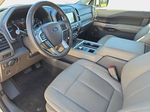 Used 2021 Ford Expedition XLT RWD image 14